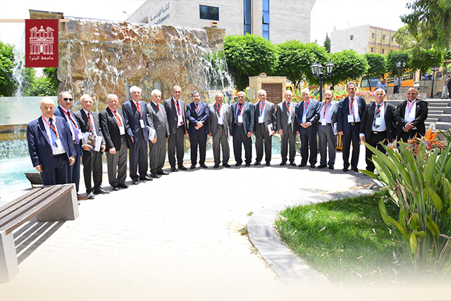 رئيس جامعة خضوري ووفد من الخريجين القدامى يزورون جامعة البترا