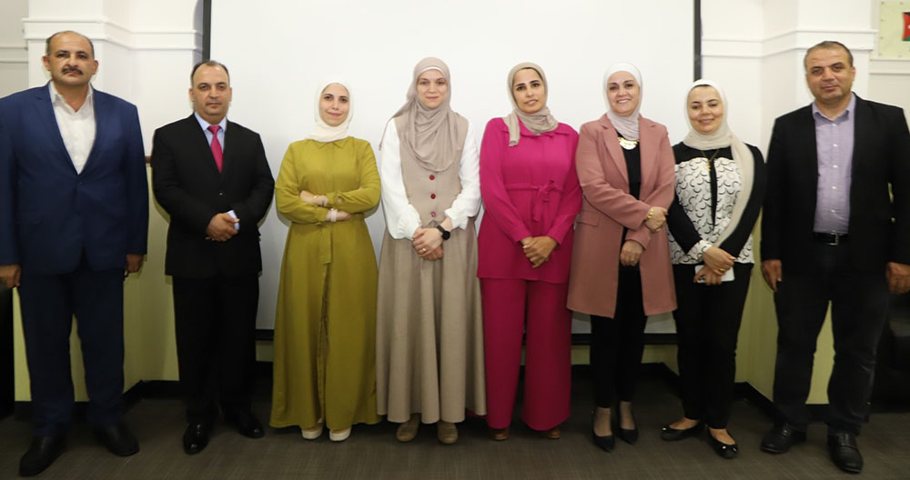 تخريج اعضاء الهيئة التدريسية المشاركين في دورة تصميم المحتوى في البلقاء التطبيقية