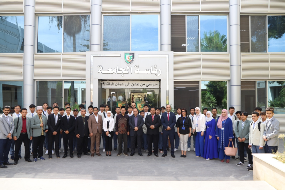 مركز اللغات في البلقاء التطبيقية يعقد برنامجا تدريبيا لعدد من الطلبة الاندونيسيين لتعليم اللغة العربية لغير الناطقين بها