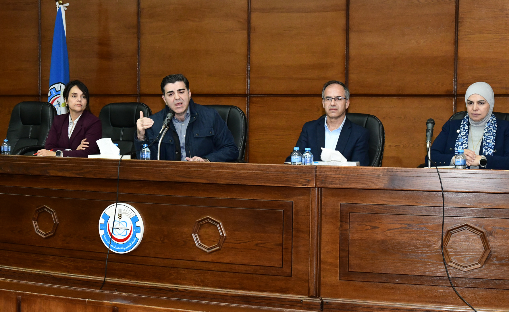 السالم يلتقي أعضاء الهيئة الإدارية في جامعة العلوم والتكنولوجيا