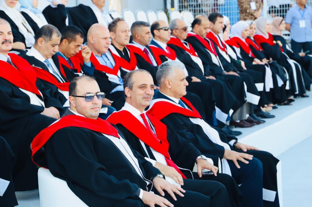 ضمن احتفالاتها بخريجي الفوج الثالث والعشرون البلقاء التطبيقية تواصل احتفالاتها بتخريج طلبة كلية السلط للعلوم الانسانية