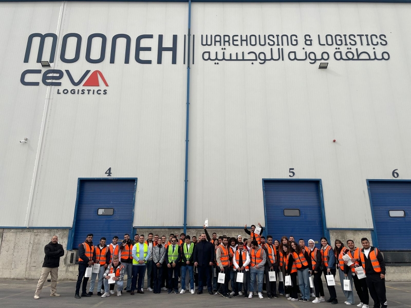 وفد طلابي من الجامعة الألمانية الأردنية يزور شركة مونه للخدمات اللوجستية