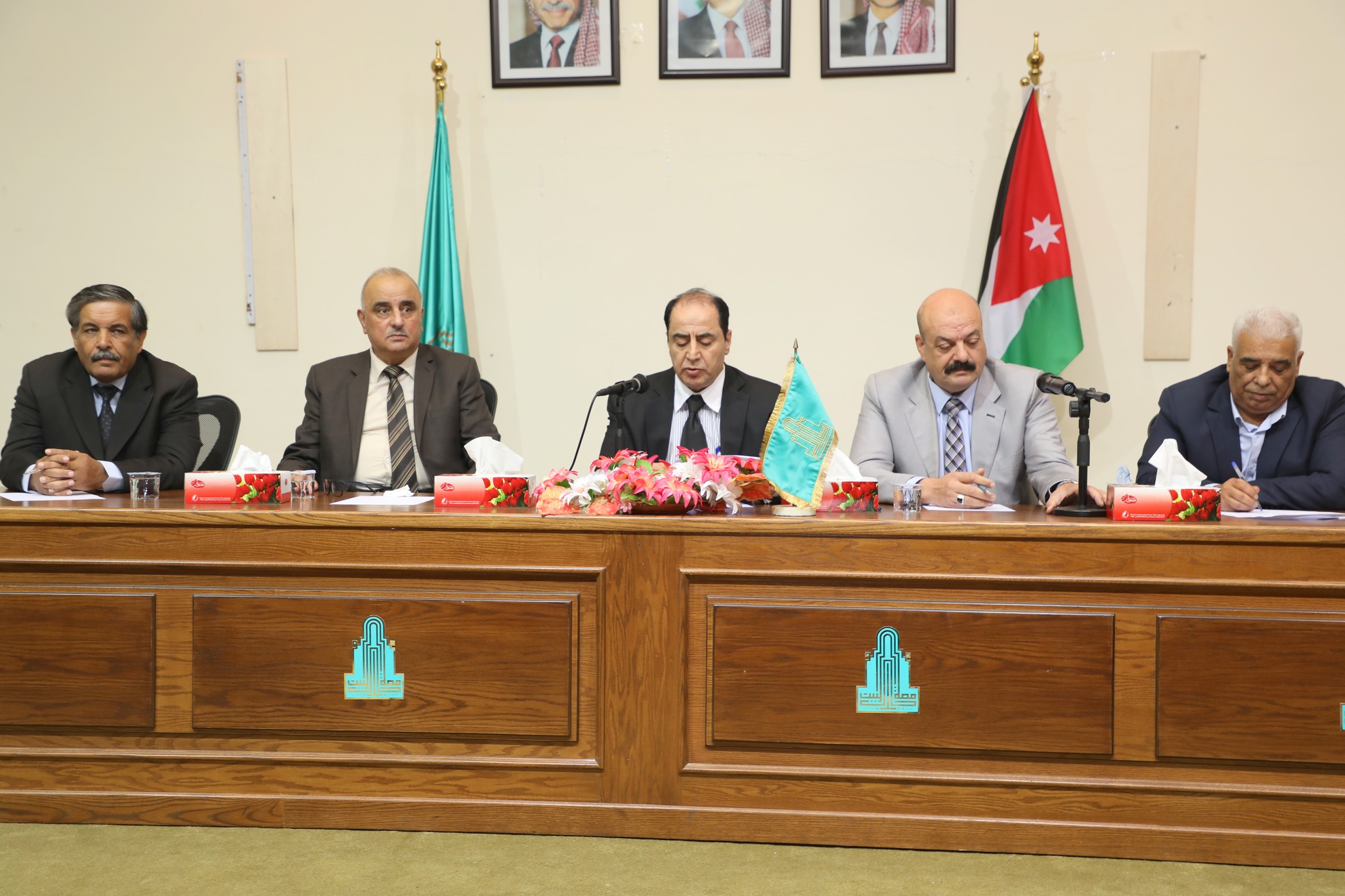 لقاء واستقبال للطلبة الجدد في كلية بيت الحكمة للعلوم السياسية والدراسات الدولية بالجامعة