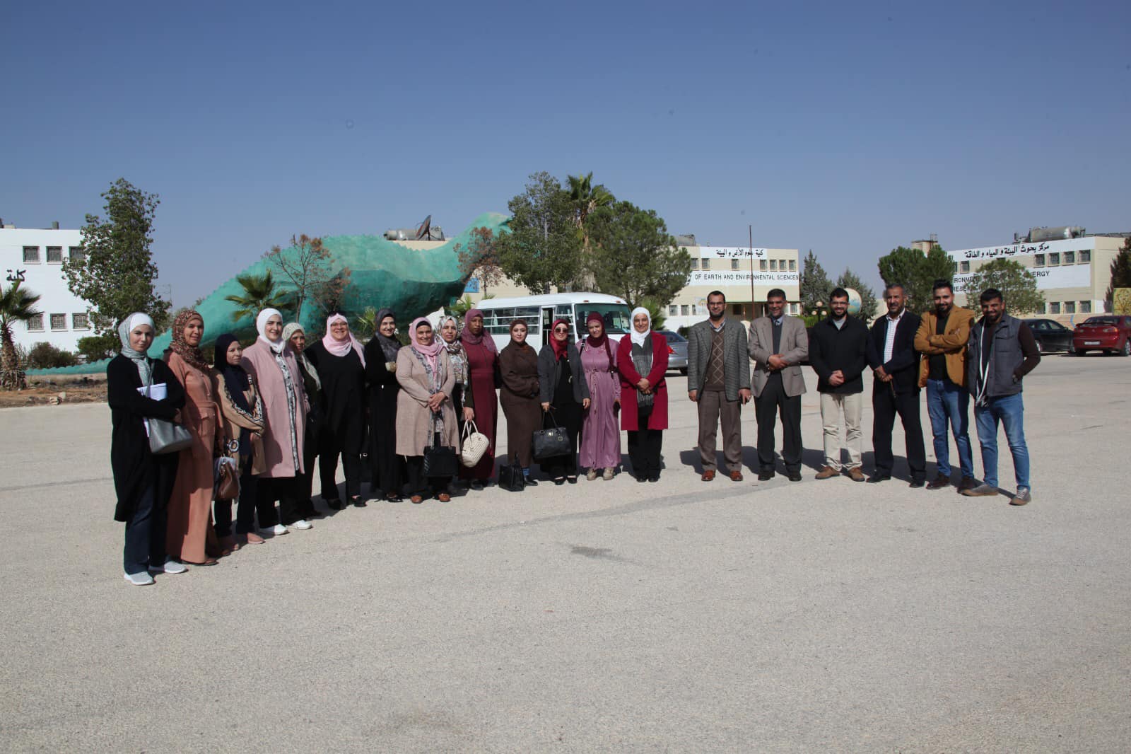 قسم الإشراف التربوي في مديرية التربية والتعليم للواء قصبة المفرق يزور جامعة آل البيت