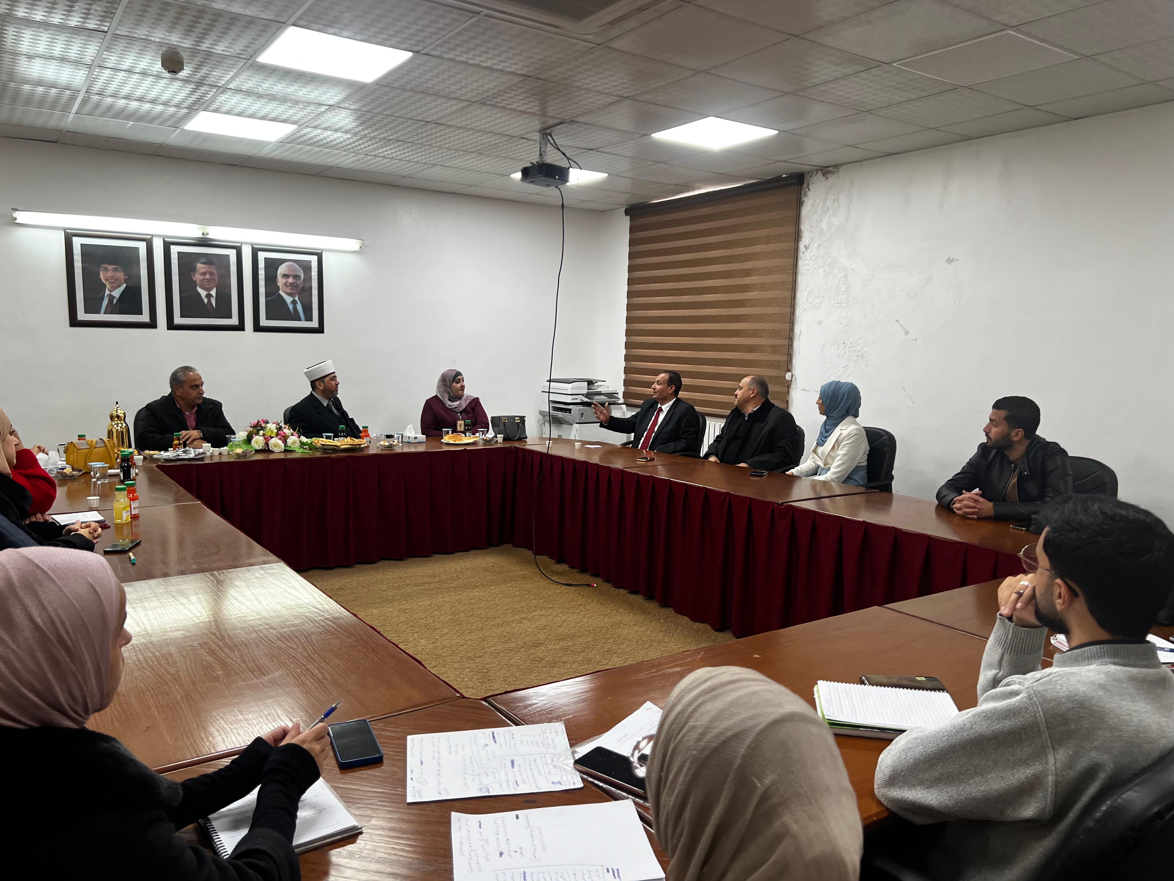 كلية العلوم التربوية بجامعة جدارا تقيم ورشة حول ملف الإنجاز لطلبة التدريب الميداني لقسم الإرشاد والإصلاح الأسري
