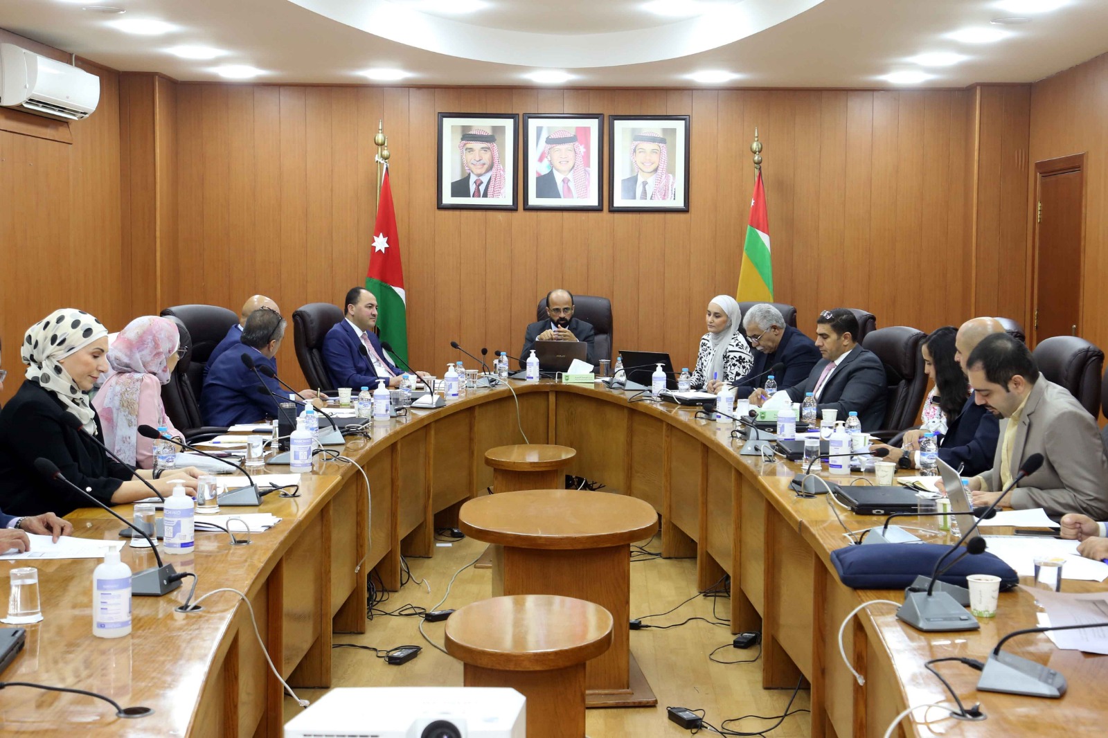 مكتب التصنيفات العالمية والاعتماد الدولي يبدأ لقاءاته مع كليات الجامعة الأردنية ​