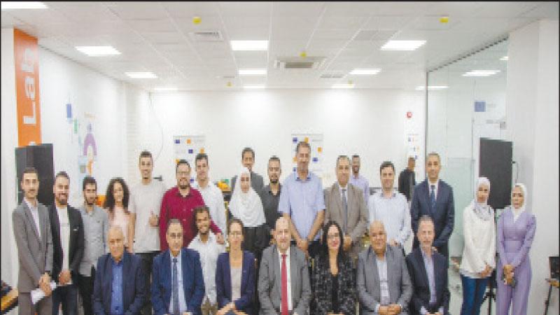 تخريج الفوج الثاني من مختبر التصنيع الرقمي من أورنج بالجامعة الهاشمية