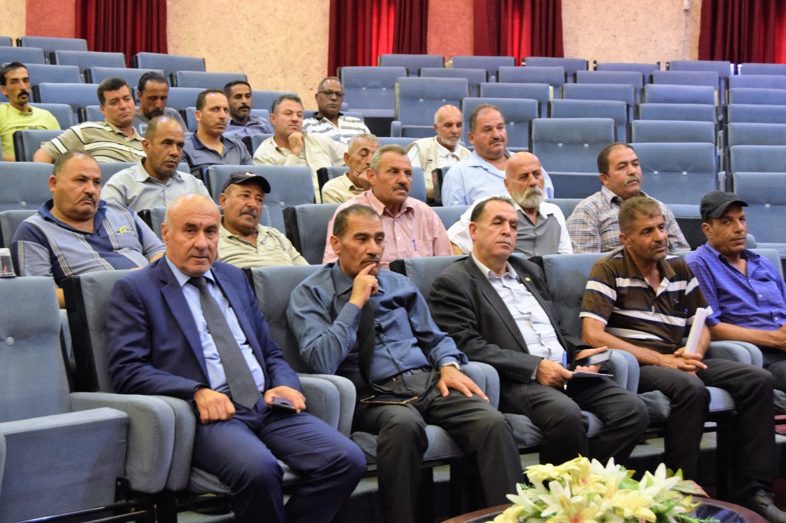 الدكتور الرائد الكيلاني يحاضر في في جامعة إربد الأهلية حول التوعية والسلامة المرورية