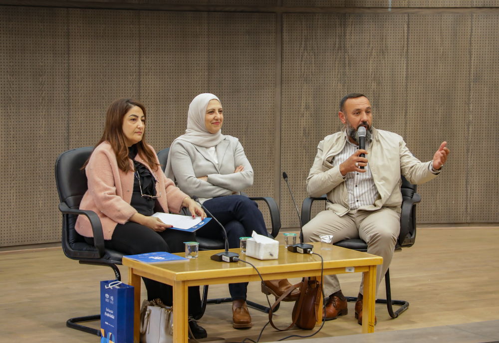 محاضرة في كلية الملكة رانيا للطفولة في "الهاشمية" حول الغموض في أدب الأطفال