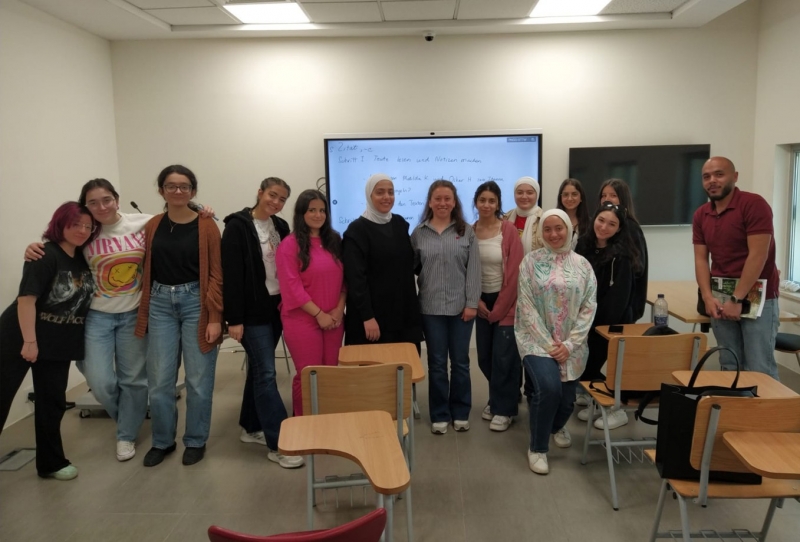 الدكتورة فاطمة ديميريزن تزور الجامعة الألمانية