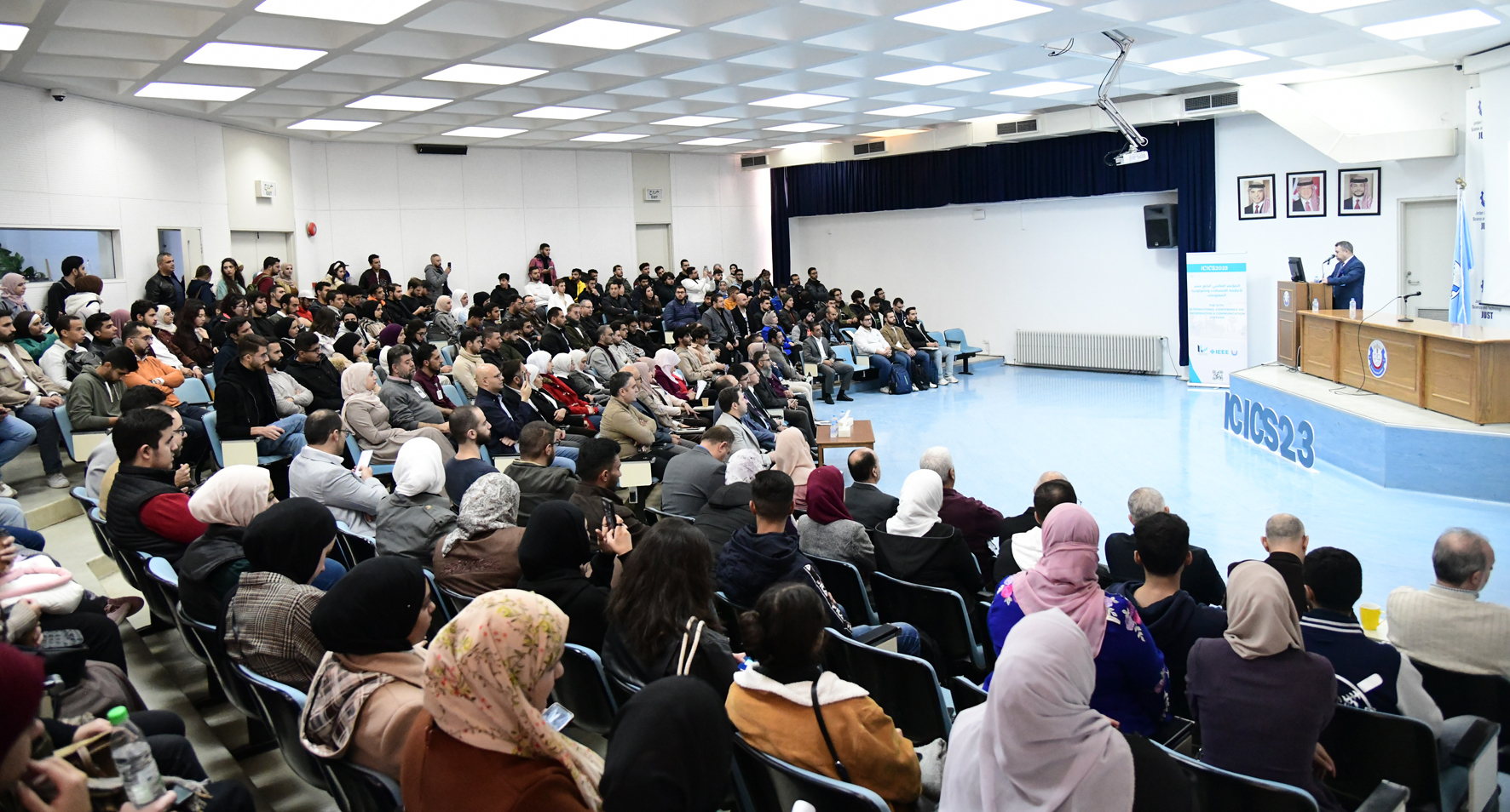 اختتام فعاليات المؤتمر العالمي الرابع عشر لأنظمة الاتصالات وتكنولوجيا المعلومات في جامعة العلوم والتكنولوجيا